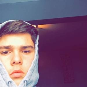 Meet your Posher, Leland